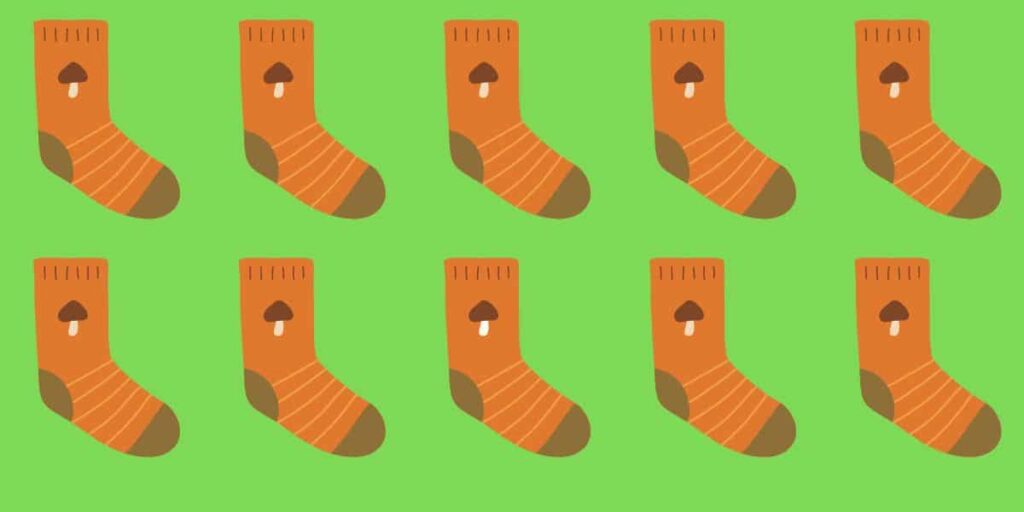 Visual challenge: find the unusual among the socks! only 7% of people can spot the different in less than 7 seconds - can you too?